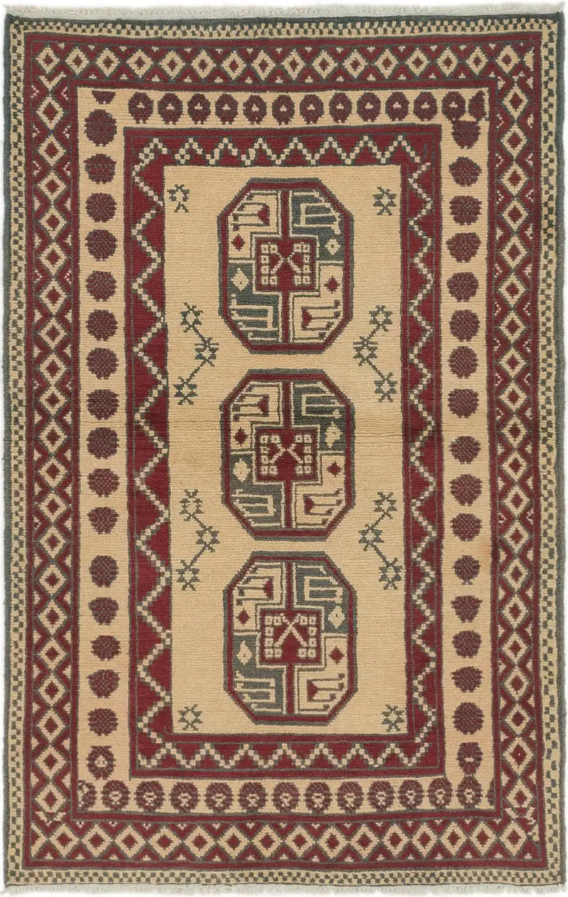 Mae Classic Rectangle Area Rug